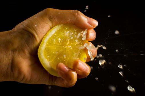 building muscle with bodyweight exercises squeeze lemon